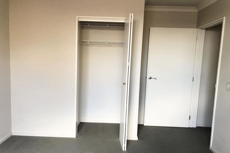 Photo of property in 17 Cunneen Place, Aidanfield, Christchurch, 8025