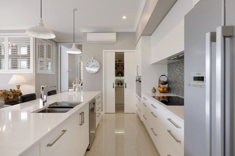 Photo of property in 16 Rexford Heights, Pyes Pa, Tauranga, 3112