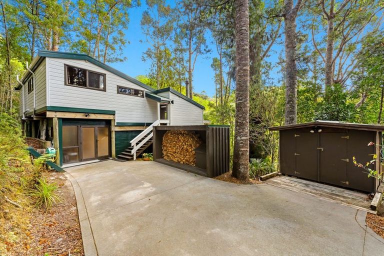 Photo of property in 89 Brick Bay Drive, Sandspit, Warkworth, 0982