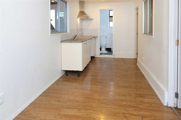 Photo of property in 40 Glamorgan Drive, Torbay, Auckland, 0630