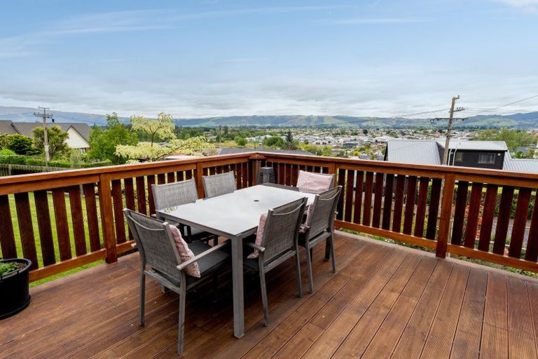 Photo of property in 14 Tweed Street, Kinmont Park, Mosgiel, 9024