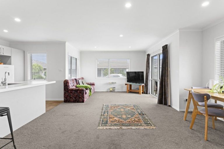 Photo of property in 40 Excelsa Place, Papamoa Beach, Papamoa, 3118