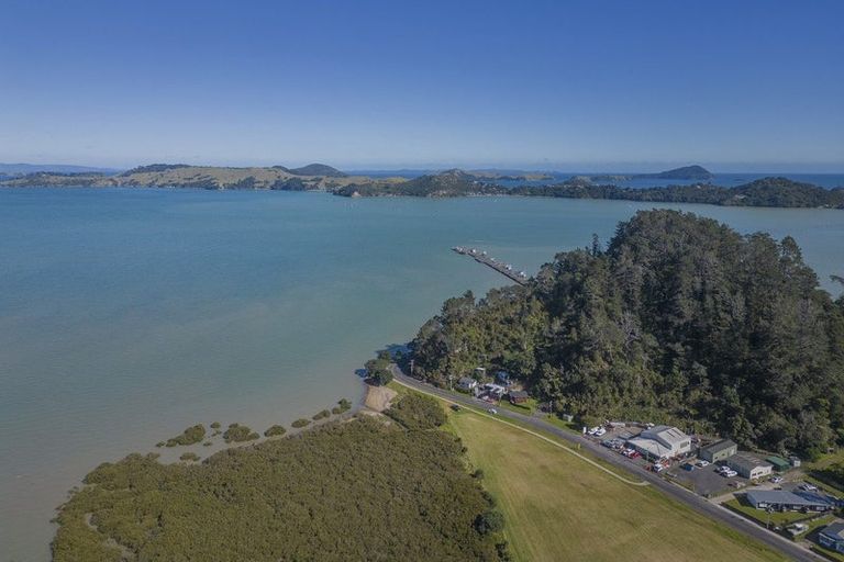 Photo of property in 750 Wharf Road, Coromandel, 3506