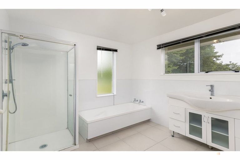 Photo of property in 5 Hayes Street, Waimate, 7924