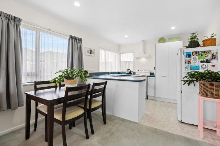 Photo of property in Miramar Villas, 22/3 Byron Street, Miramar, Wellington, 6022