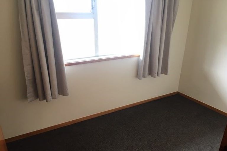 Photo of property in 1/32 Landsdowne Terrace, Cashmere, Christchurch, 8022