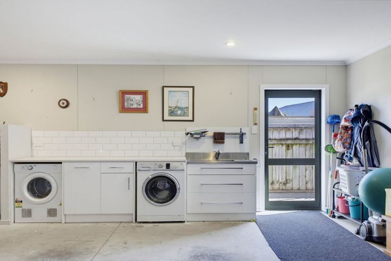Photo of property in 32 Purnell Street, College Estate, Whanganui, 4500