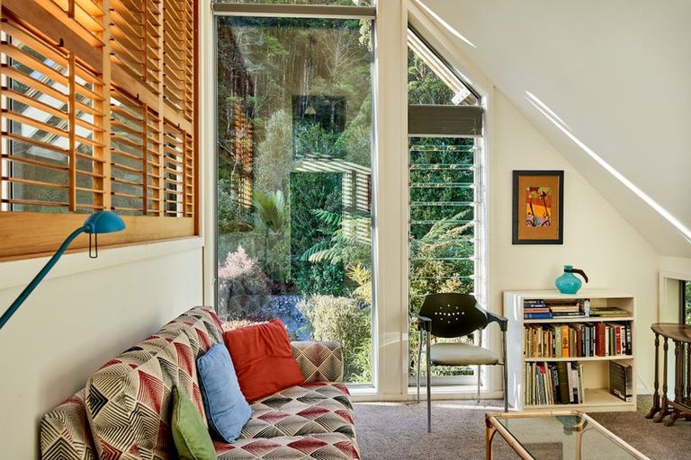 Photo of property in 41 Kotari Road, Days Bay, Lower Hutt, 5013