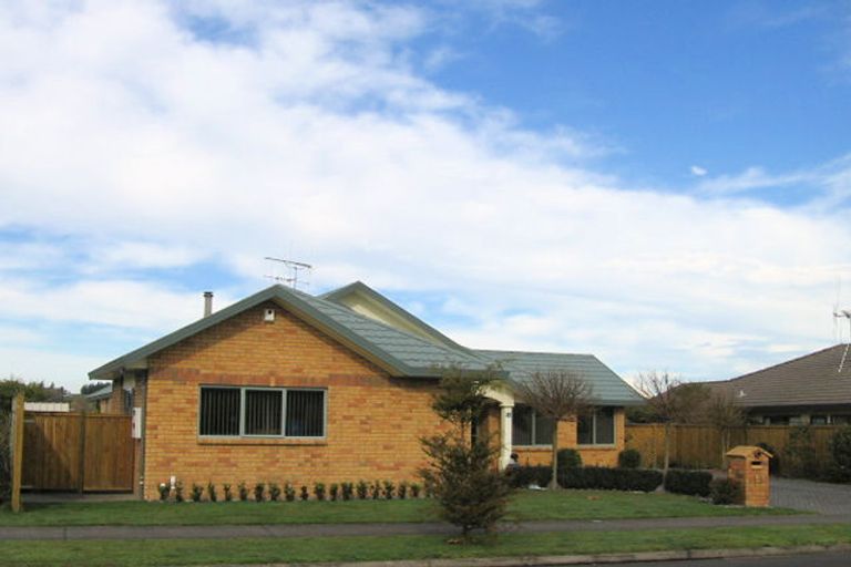 Photo of property in 13 Friesian Place, Grandview Heights, Hamilton, 3200