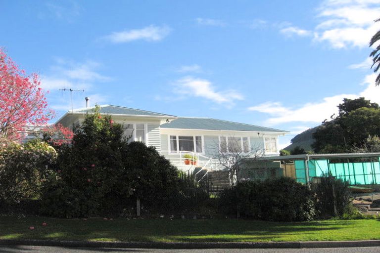 Photo of property in 2 Moehau Road, Te Kamo, Whangarei, 0112