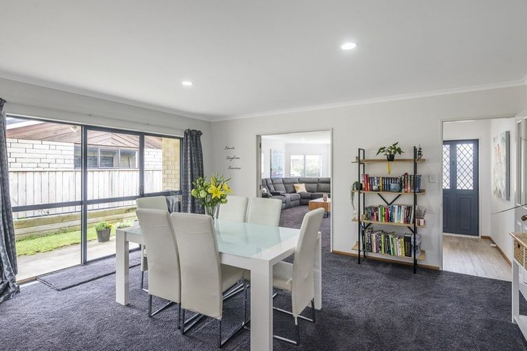 Photo of property in 4 The Avenue, Paraparaumu Beach, Paraparaumu, 5032