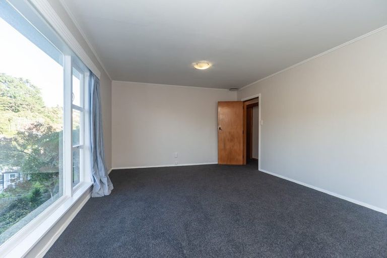 Photo of property in 54 Glenmore Street, Northland, Wellington, 6012