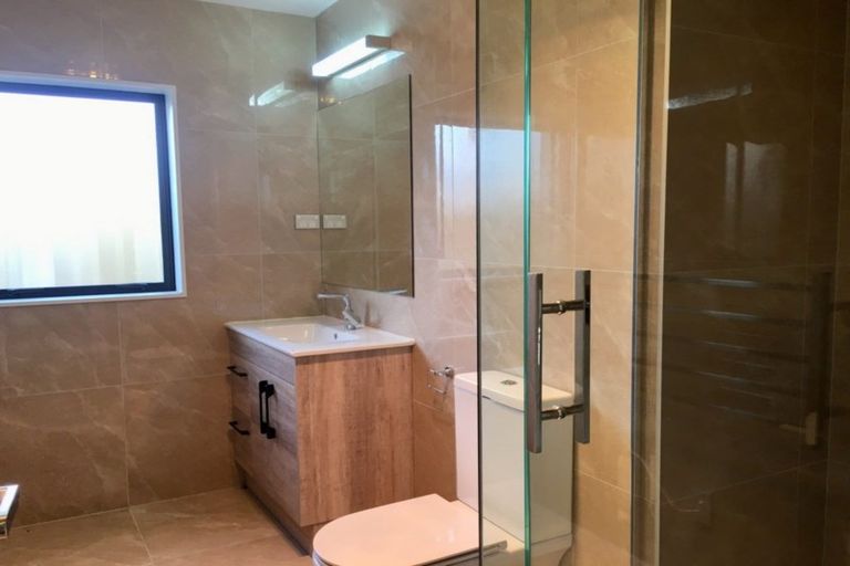 Photo of property in 4 Grandifolia Road, Takanini, 2110