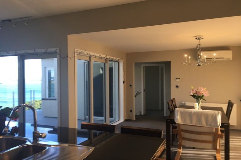 Photo of property in 58 Tamworth Crescent, Newlands, Wellington, 6037