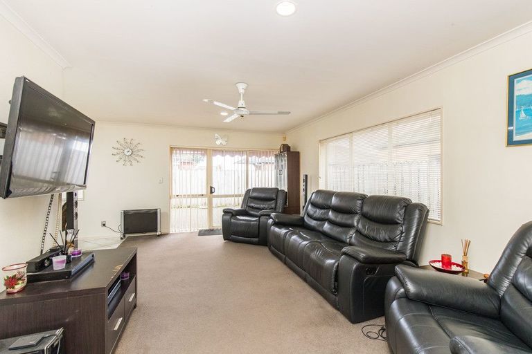 Photo of property in 31 Muirfield Street, Wattle Downs, Auckland, 2103