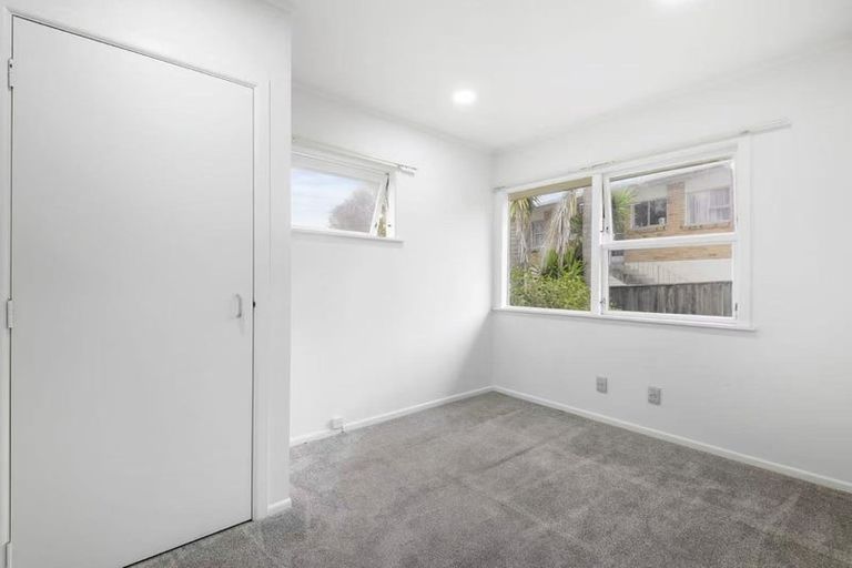 Photo of property in 86 Marlborough Avenue, Glenfield, Auckland, 0629