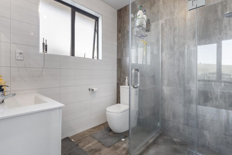 Photo of property in 8 Hillpark Drive, Pokeno, 2402