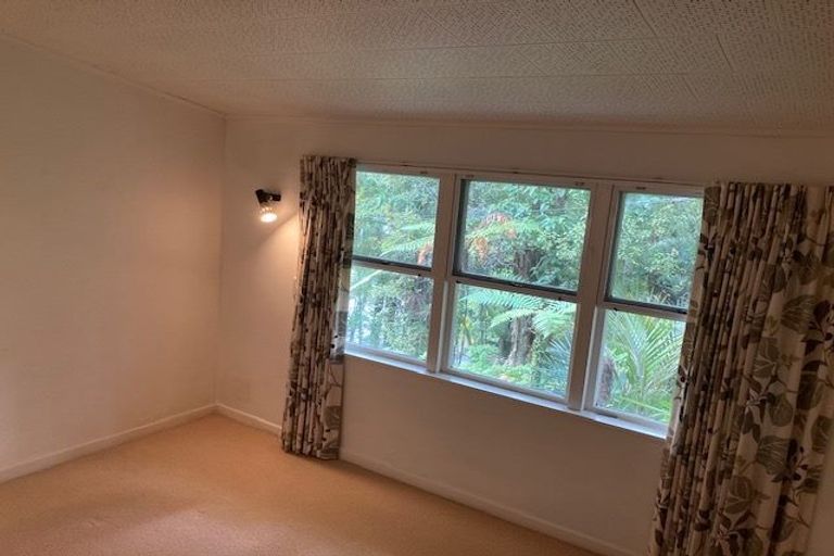 Photo of property in 202 Konini Road, Titirangi, Auckland, 0604