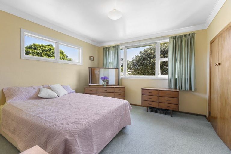 Photo of property in 9 Massey Street, Westown, New Plymouth, 4310