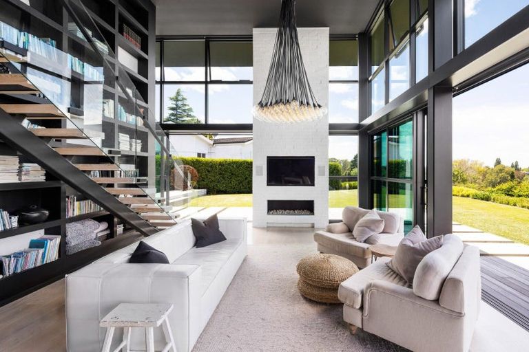 Photo of property in 92 Braid Road, St Andrews, Hamilton, 3200