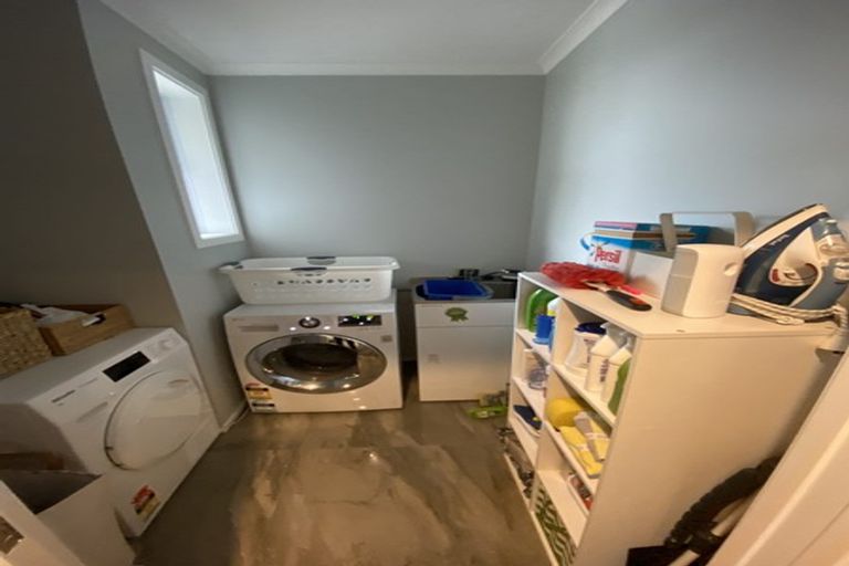 Photo of property in 22 Clare Street, Cambridge, 3434