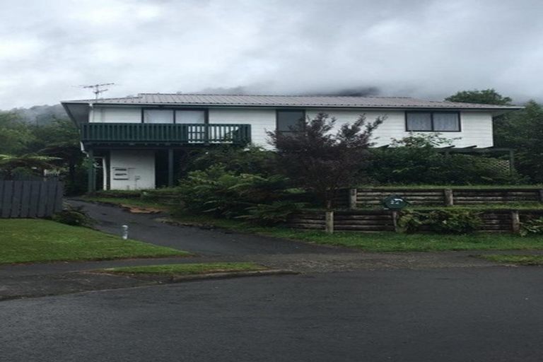 Photo of property in 22 Crystal Place, Pukehangi, Rotorua, 3015