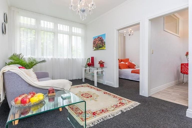 Photo of property in 38a Symonds Street, Onehunga, Auckland, 1061