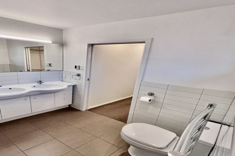 Photo of property in 784 Hawkins Road, Marshland, Christchurch, 8051