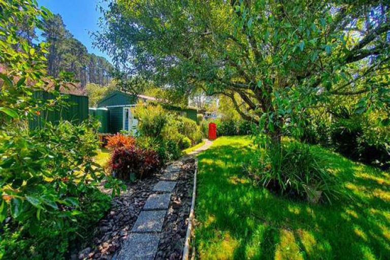 Photo of property in 4 Lavinia Place, Kawau Island, 0920
