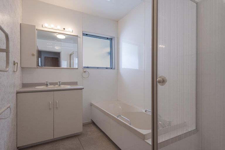 Photo of property in 1/8 Princes Street, Kensington, Whangarei, 0112