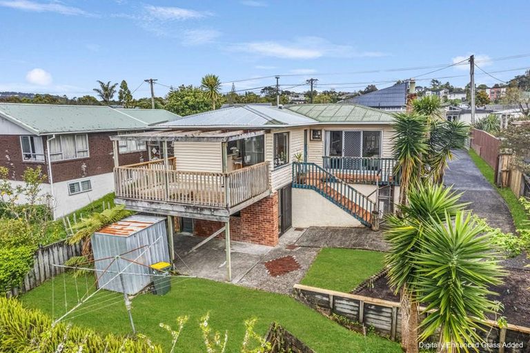 Photo of property in 98 Glendale Road, Glen Eden, Auckland, 0602