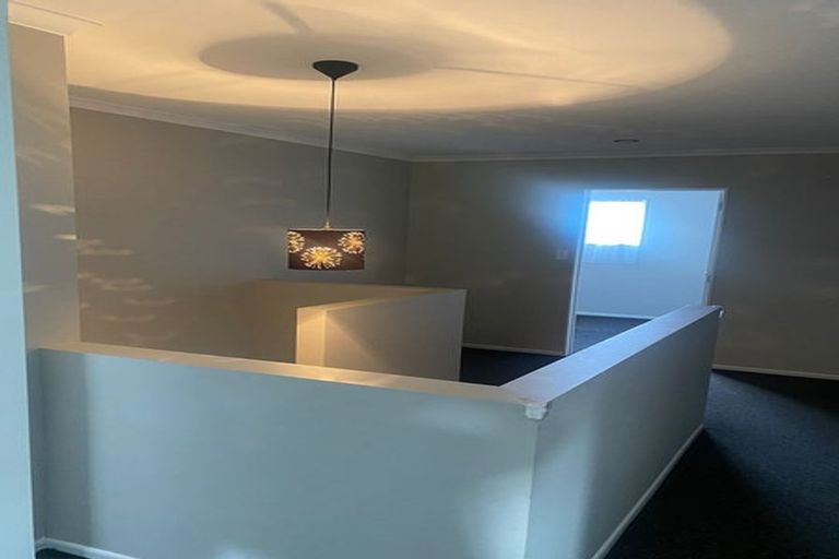 Photo of property in 5 Rosalind Road, Glenfield, Auckland, 0629