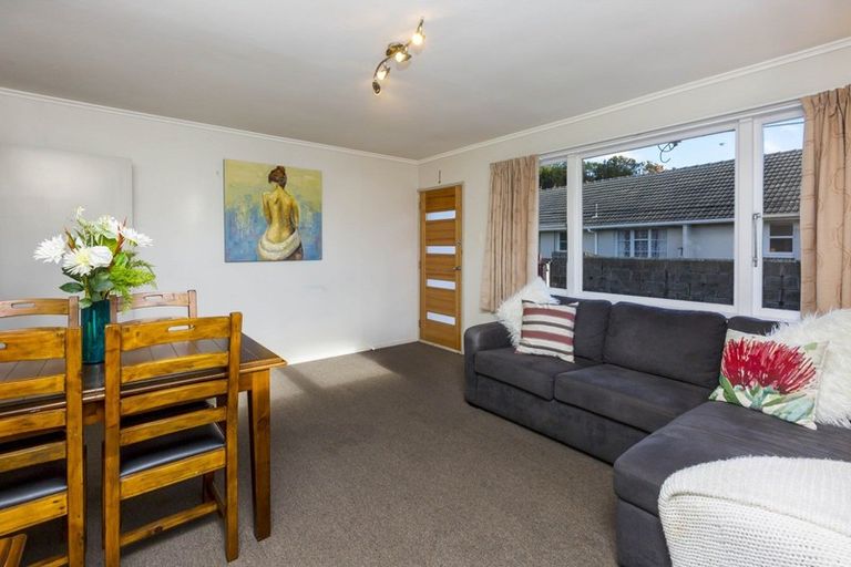 Photo of property in 3/49 Wilford Street, Wallaceville, Upper Hutt, 5018