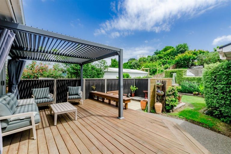 Photo of property in 10 Dale Road, Raumati South, Paraparaumu, 5032