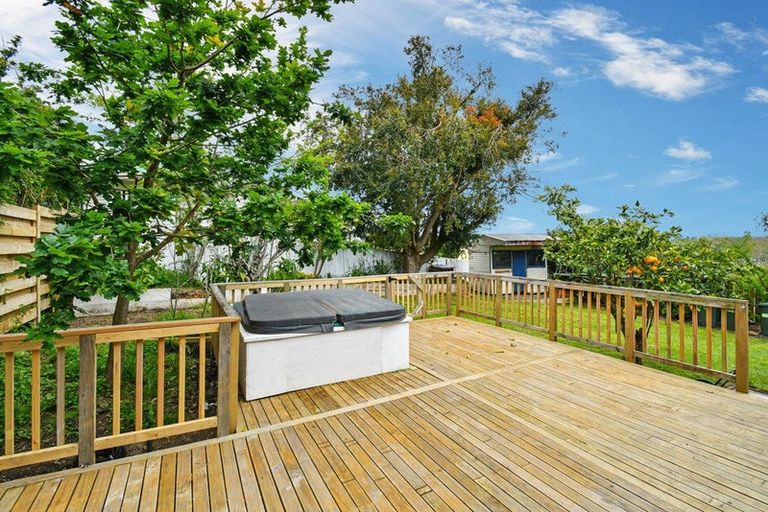 Photo of property in 36 Peverill Crescent, Papatoetoe, Auckland, 2025