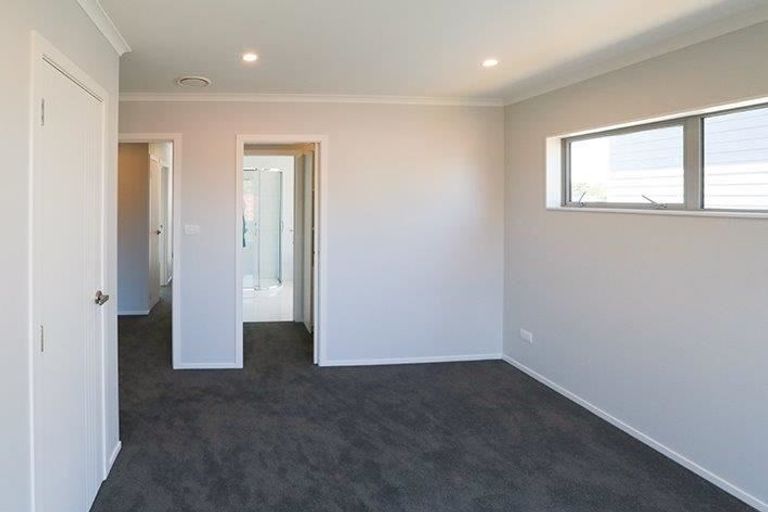 Photo of property in 1/11 Crosher Place, Silverdale, Hamilton, 3216