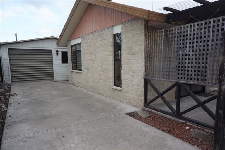 Photo of property in 13 Watson Place, Rangiora, 7400