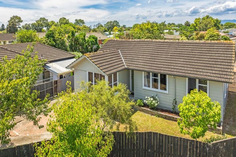 Photo of property in 3 Heath Place, Awapuni, Palmerston North, 4412