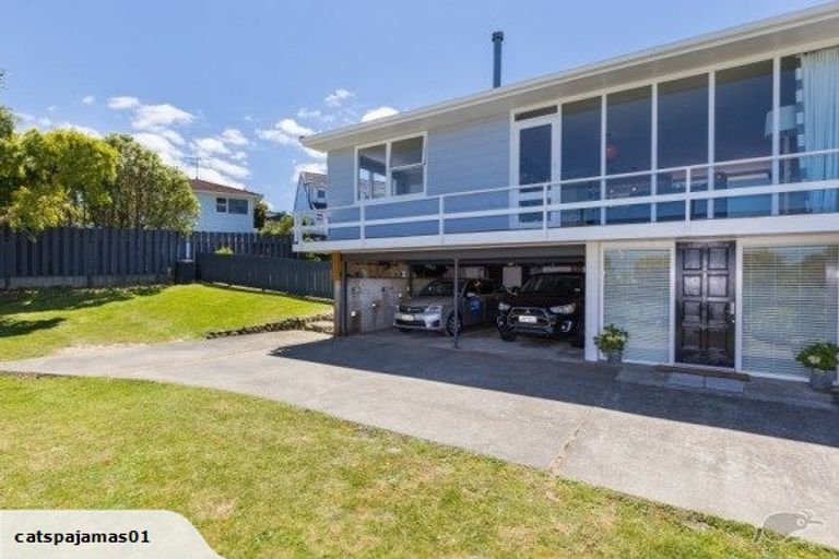 Photo of property in 267b Dowse Drive, Maungaraki, Lower Hutt, 5010