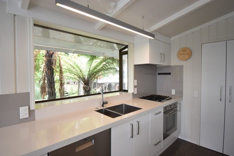 Photo of property in 1/12 Westbourne Road, Murrays Bay, Auckland, 0630