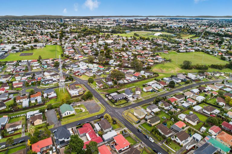 Photo of property in 13 Ravenna Way, Clover Park, Auckland, 2023