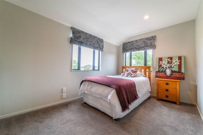 Photo of property in 1 Sharnbrook Lane, Casebrook, Christchurch, 8051