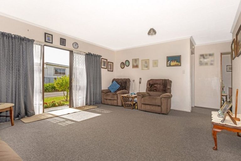 Photo of property in 2/23 Craig Road, Outer Kaiti, Gisborne, 4010