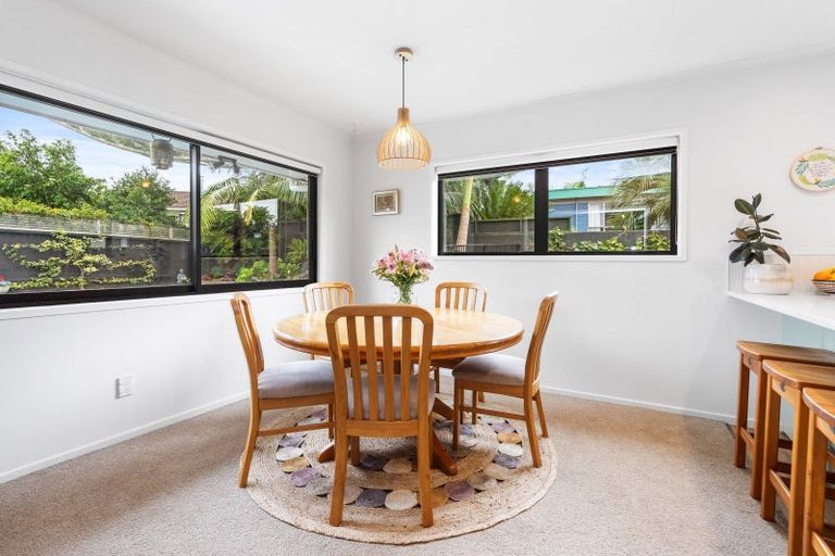 Photo of property in 6 Ranfurly Place, Te Kamo, Whangarei, 0112