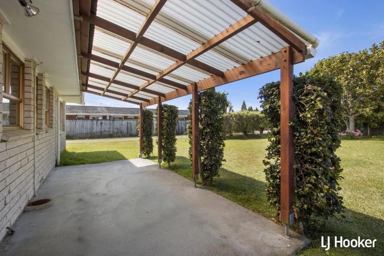 Photo of property in 22 Heron Crescent, Katikati, 3129