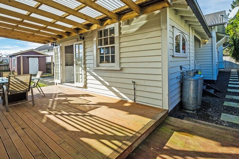Photo of property in 45e Swanson Road, Henderson, Auckland, 0610