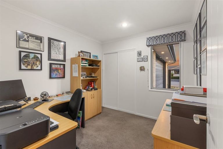 Photo of property in 4 Millpark Place, Northwood, Christchurch, 8051