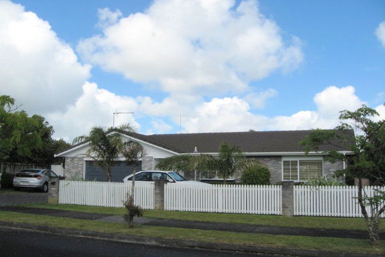 Photo of property in 40 Brylee Drive, Conifer Grove, Takanini, 2112