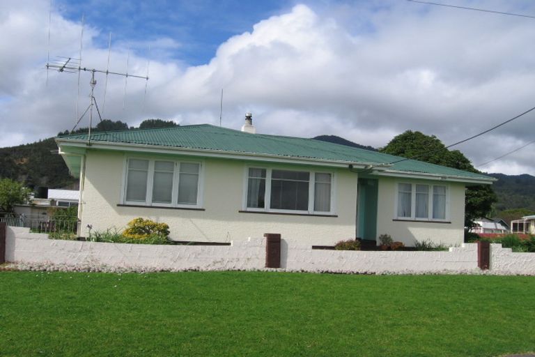 Photo of property in 28 Seaview Avenue, Te Puru, Thames, 3575