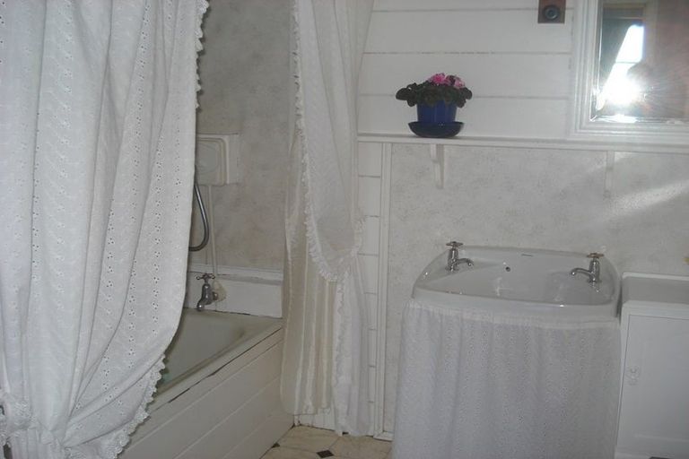 Photo of property in 4450 State Highway 14, Tangowahine, Dargaville, 0372